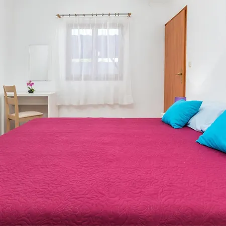 Apartment By The Sea - 6957 Fazana